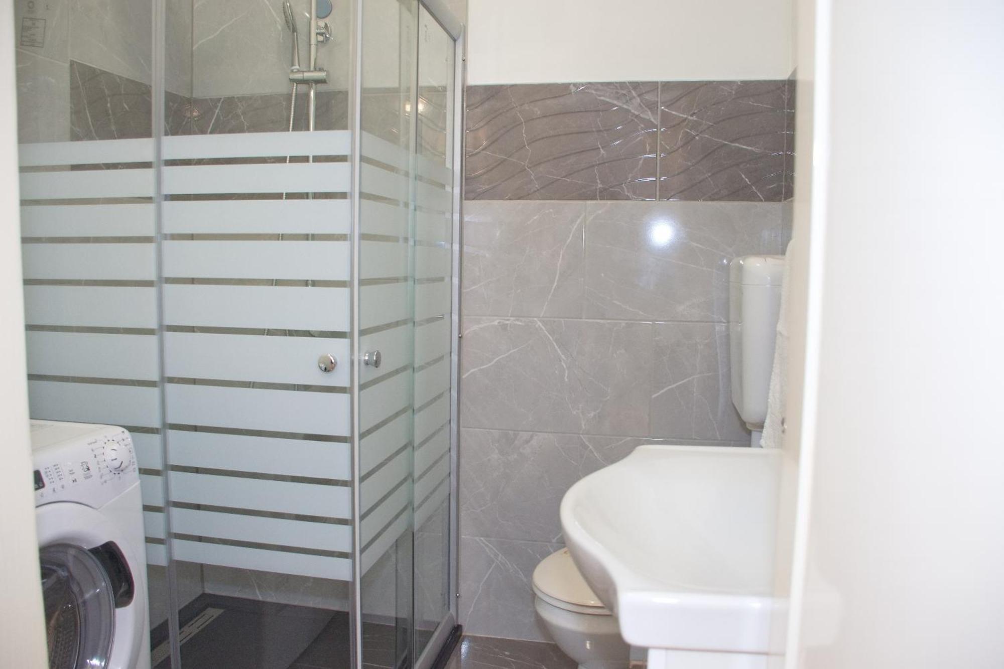 Apartment Center Ana Новаля Екстериор снимка